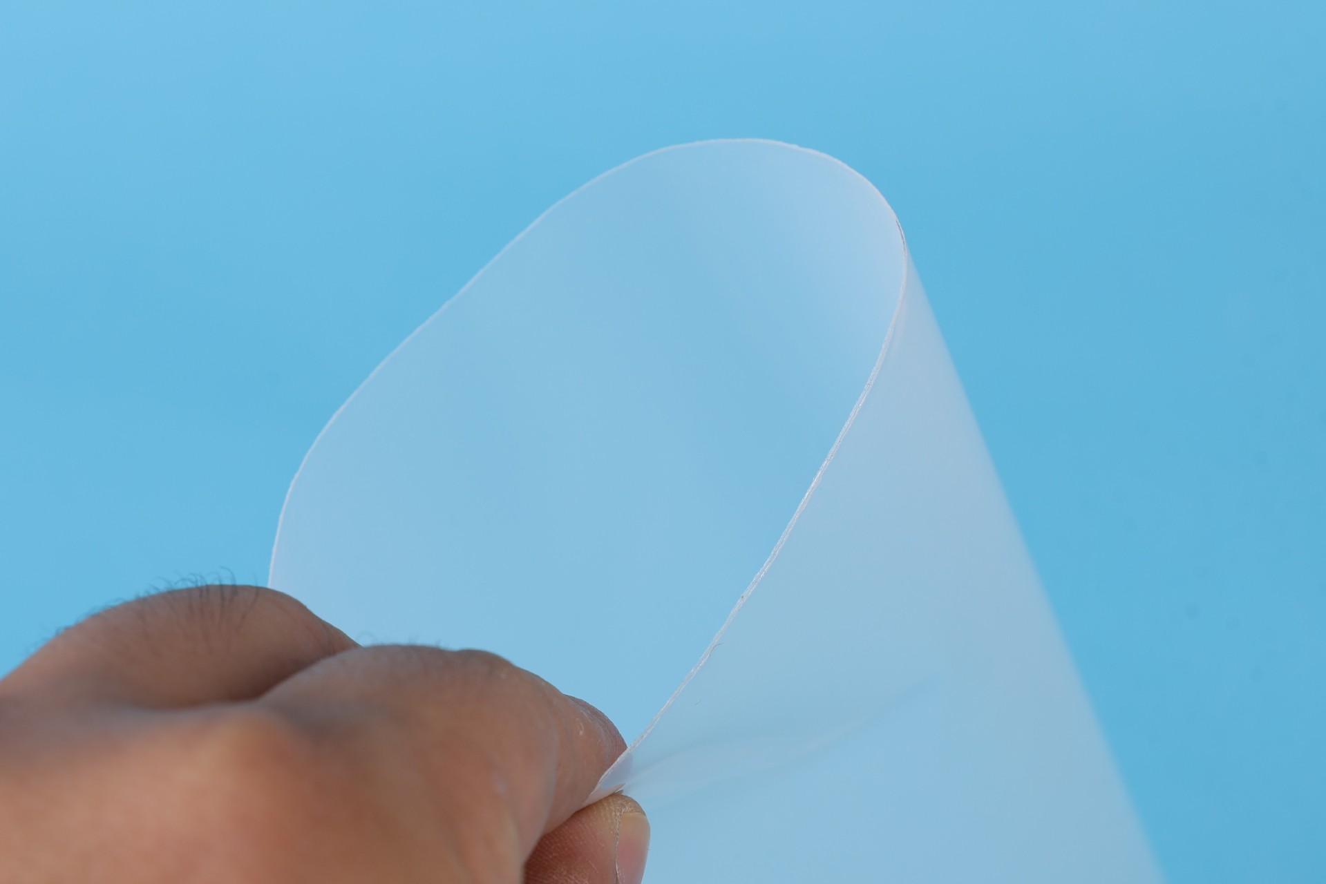Translucent PE film flexibility and clarity inspection